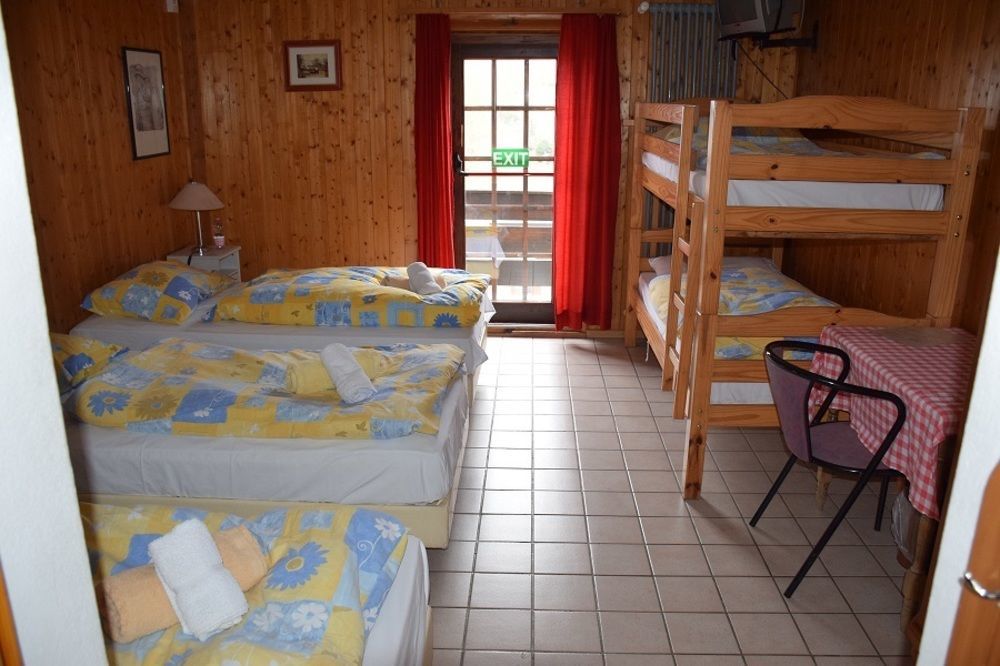 לה צומאז Hotel De La Poste מראה חיצוני תמונה